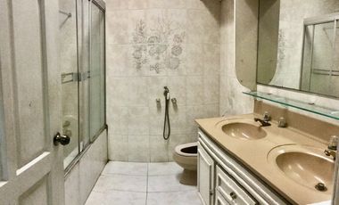 Se vende casa en Avenida Balboa, Bella Vista