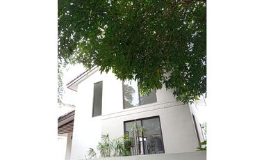 Venta casa Ph. Nativa / Howard