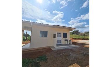 Nueva Casa en Parita, Herrera (enfrente de la Terpel)