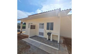 Nueva Casa en Parita, Herrera (enfrente de la Terpel)