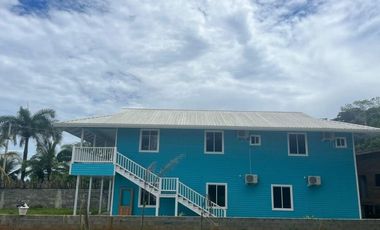 Se vende casa en Bocas del Toro