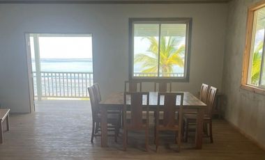 Se vende casa en Bocas del Toro