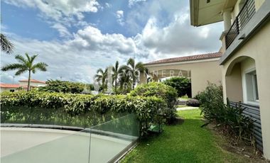 APARTAMENTO PLANTA BAJA THE RESERVE CON AMPLIO PATIO