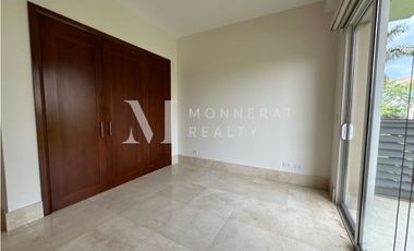 APARTAMENTO PLANTA BAJA THE RESERVE CON AMPLIO PATIO