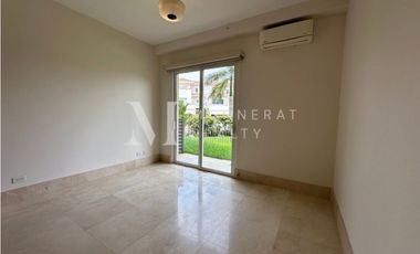 APARTAMENTO PLANTA BAJA THE RESERVE CON AMPLIO PATIO