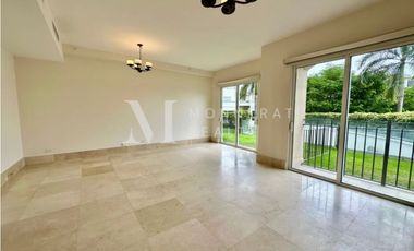 APARTAMENTO PLANTA BAJA THE RESERVE CON AMPLIO PATIO