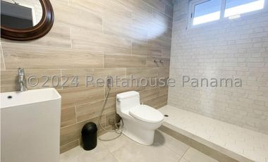 Casa comercial en venta en Coco del Mar. Panamá. 24-6551.