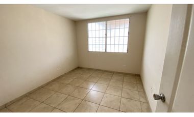 CASA EN VENTA EN BRISAS DEL GOLF, ARRAIJN(JL)