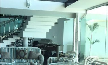 Casa Frente al Mar en Punta Paitilla (ID 12030)