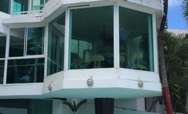 Casa Frente al Mar en Punta Paitilla (ID 12030)