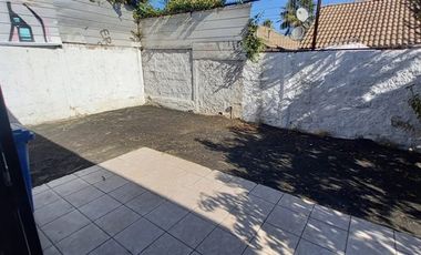 Casa en Arriendo en Av. Quilín/Tobalaba