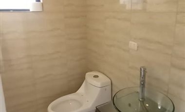 Casa en Arriendo en Av. Quilín/Tobalaba