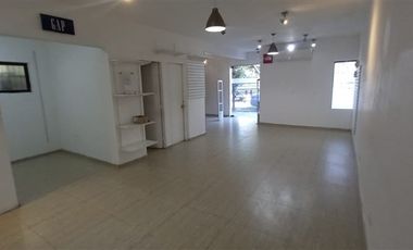Local Comercial en Arriendo en Av. Quilín/Tobalaba