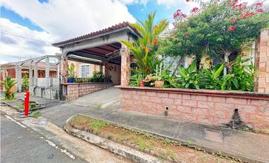 CASA EN ALQUILER EN URBANIZACION MONTELIMAR LA CHORRERA