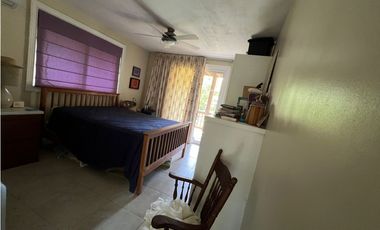 Venta – Propiedad con 2 Casas + Vista al Lago en Las Cumbres