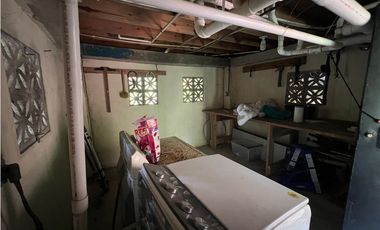 Venta – Propiedad con 2 Casas + Vista al Lago en Las Cumbres