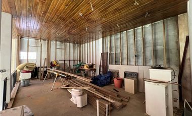 Venta – Propiedad con 2 Casas + Vista al Lago en Las Cumbres