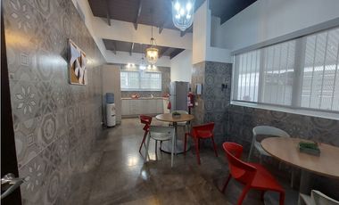 Se vende oficina Chalet en Los ngeles Betania 303 m2 JS