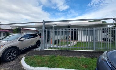 Se vende oficina Chalet en Los ngeles Betania 303 m2 JS