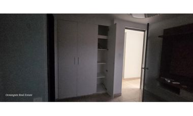 Vendo apartamento en San Antony Hills 3 habitaciones vacio