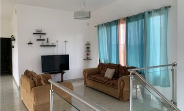 VENDO CASA RESIDENCIAL - LA CHORRERA SECTOR SANTA CLARA