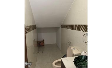 VENDO CASA RESIDENCIAL - LA CHORRERA SECTOR SANTA CLARA