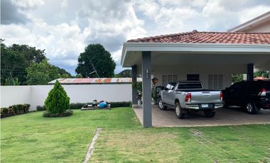 VENDO CASA RESIDENCIAL - LA CHORRERA SECTOR SANTA CLARA