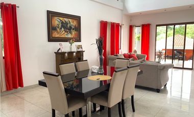 VENDO CASA RESIDENCIAL - LA CHORRERA SECTOR SANTA CLARA