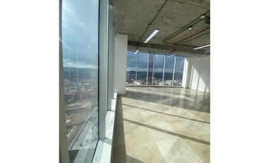  ALQUILER DE OFICINA EN AVENIDA BALBOA DE 70 M2