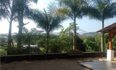 Casa con vista al canal de Panamá