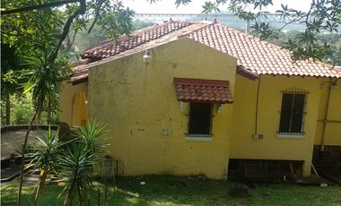 Casa con vista al canal de Panamá