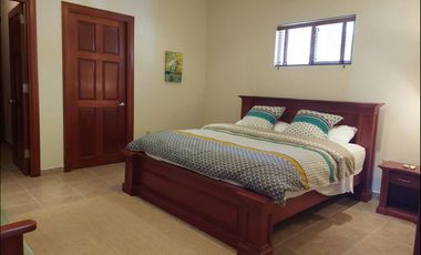 Spacious home with stunning ocean views