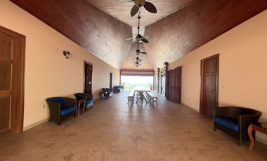 Spacious home with stunning ocean views