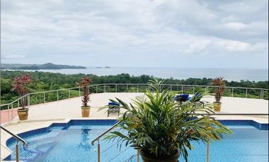 Spacious home with stunning ocean views