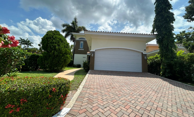 Venta de Casa en Tucán Country Club & Resort – Modelo Birdie