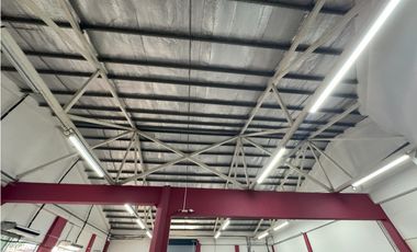 GALERA COMERCIAL EN BELLA VISTA