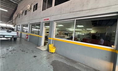 GALERA COMERCIAL EN BELLA VISTA