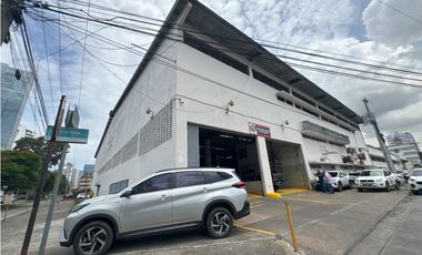 GALERA COMERCIAL EN BELLA VISTA