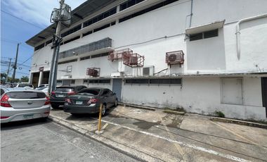 GALERA COMERCIAL EN BELLA VISTA