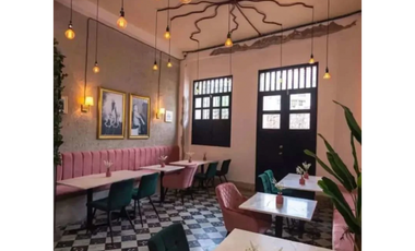 Melissa Foster Luxury Vende en Casco Antiguo Edificio MF599