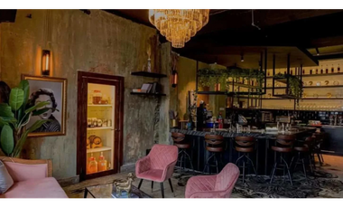 Melissa Foster Luxury Vende en Casco Antiguo Edificio MF599