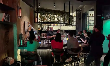 Melissa Foster Luxury Vende en Casco Antiguo Edificio MF599