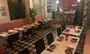 Melissa Foster Luxury Vende en Casco Antiguo Edificio MF599