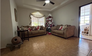 Melissa Foster Luxury Vende Casa en Villa Zaita MF918