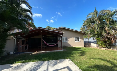 Melissa Foster Luxury Vende Casa en Villa Zaita MF918