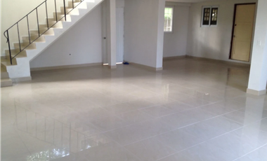 Melissa Foster Luxury Vende Casa en Los Rios MF966