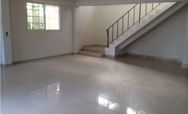 Melissa Foster Luxury Vende Casa en Los Rios MF966