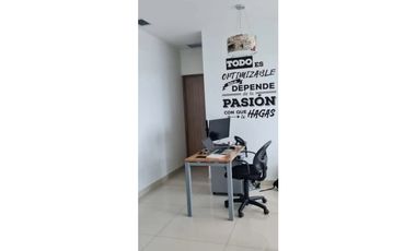 Melissa Foster Alquila/Vende Oficina en Edison Park MF806