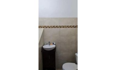 Melissa Foster Alquila/Vende Oficina en Edison Park MF806