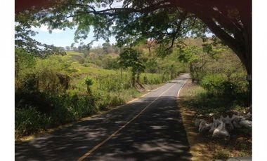 Se Vende Terreno en Playa Leona 